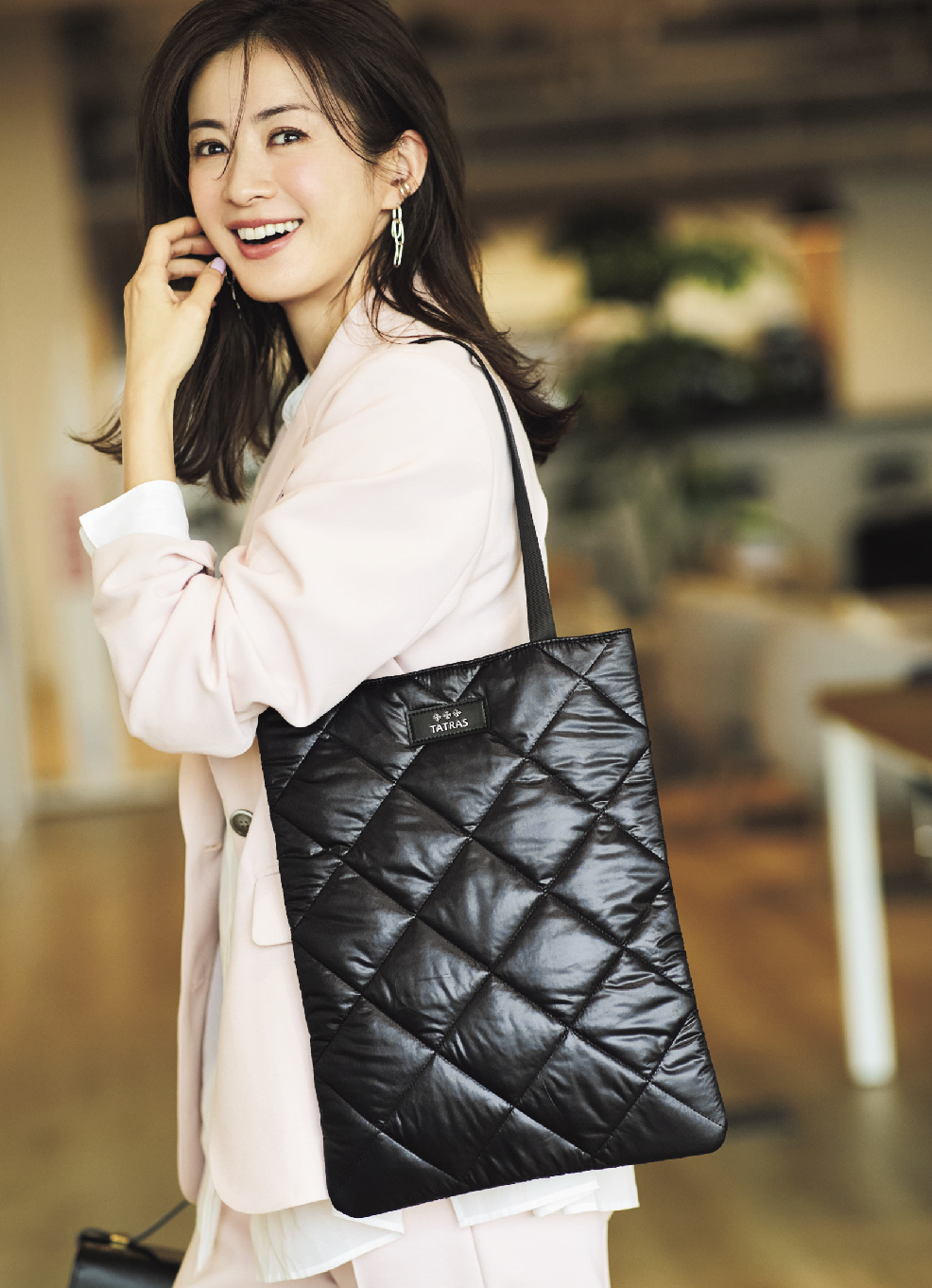 特別付録を公開！】タトラスの軽ふわトートバッグがSTORY4月号増刊