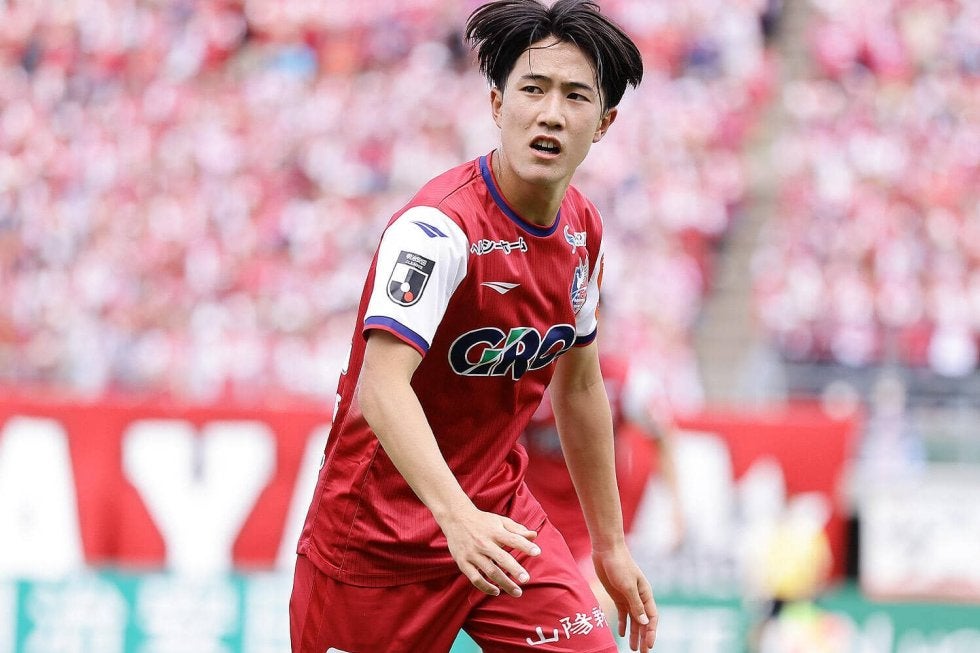 なぜ18歳・佐藤龍之介はファジアーノ岡山でブレイクできたのか？ E-1