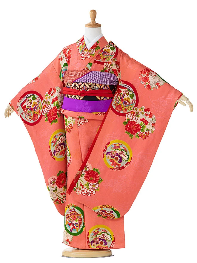 七五三にレトロなアンティーク着物がレンタルできます