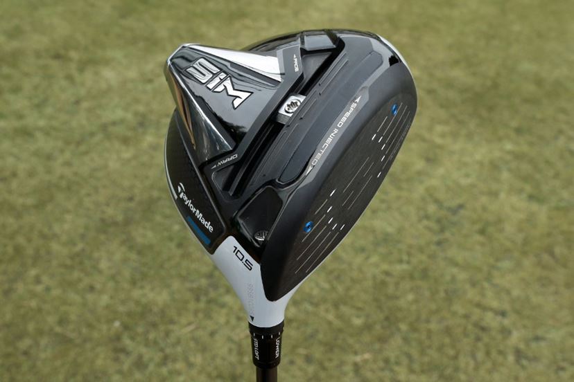 曲げずに飛ばすならMAXか！ テーラーメイド「SIM」ドライバー2種打ち