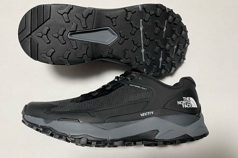 ザ・ノース・フェイスの悪天候対応トレッキングシューズ、10km歩いて