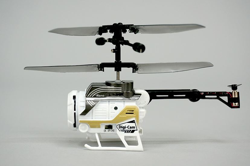 カメラ付き小型ラジコンヘリ「ナノファルコンデジカム」で空撮してみ