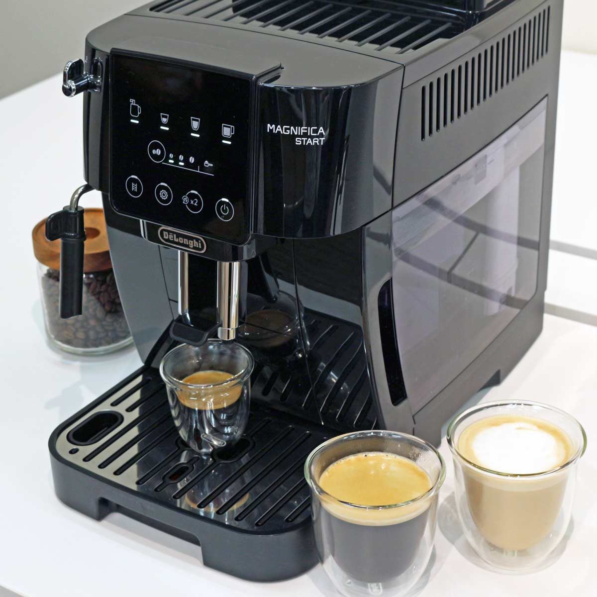 人気モデルの後継機登場！ タッチパネルで使いやすいデロンギ