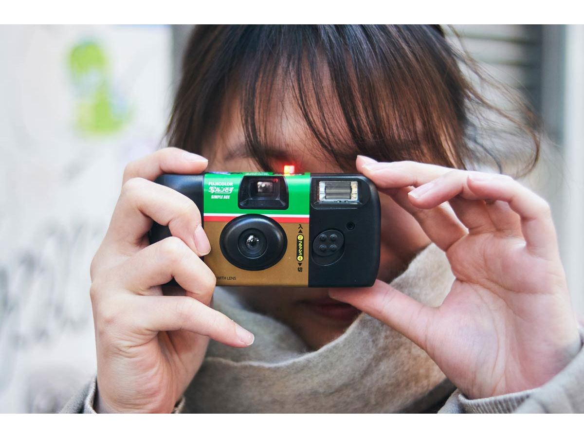 写ルンです」は時代を30年前に戻すタイムマシーン!? iPhoneと撮り比べ