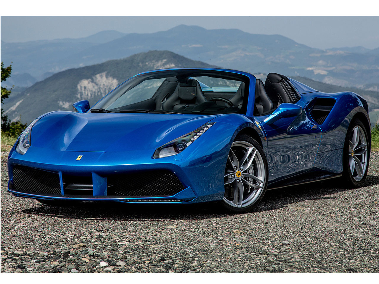 フェラーリ 488 スパイダーの価格・新型情報・グレード諸元 価格.com