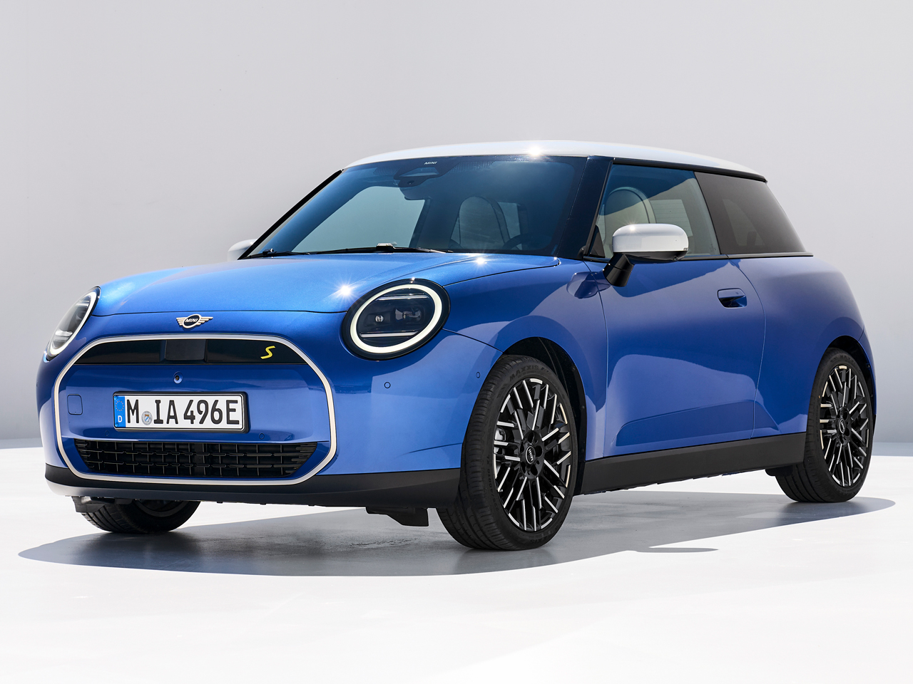 ミニ MINI 3 DOORの価格・新型情報・グレード諸元 価格.com