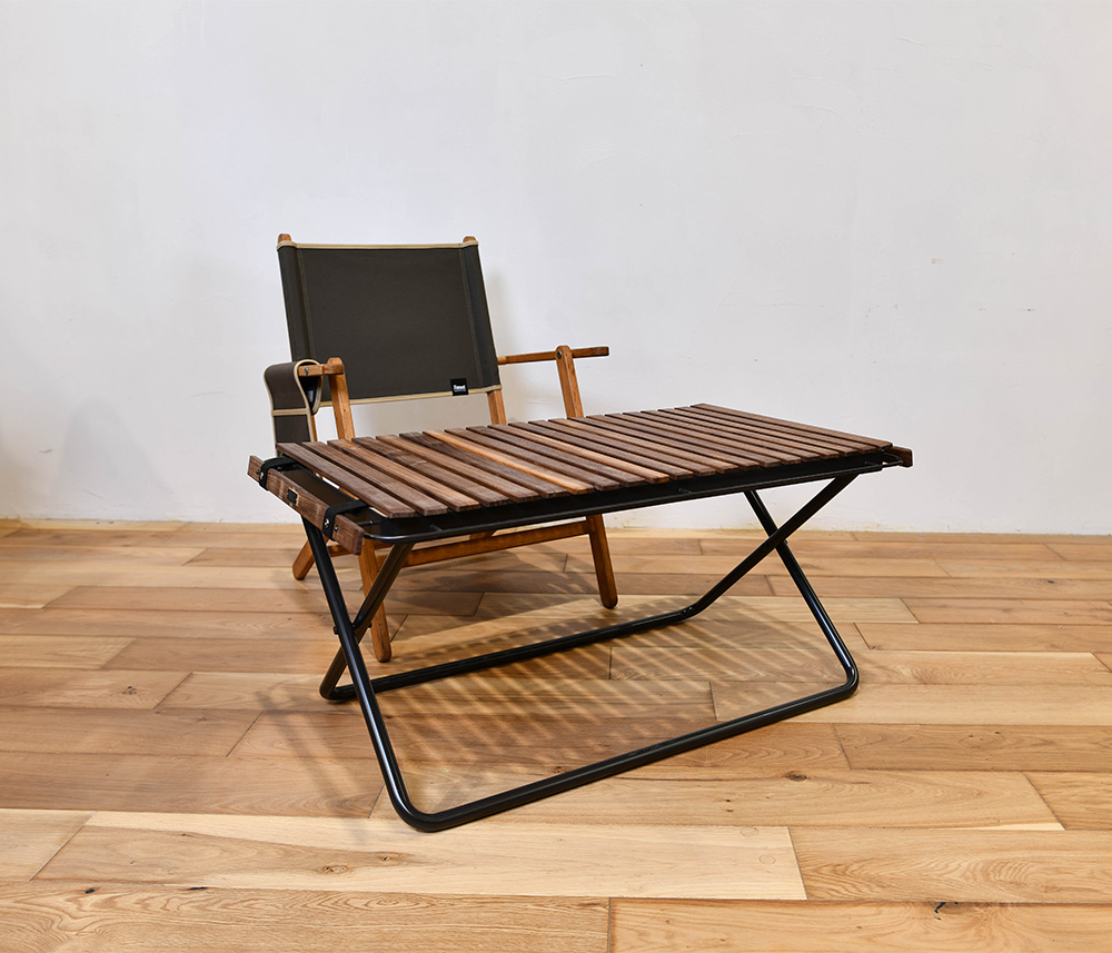 INOUT （イナウト） / Turtle Table walnut