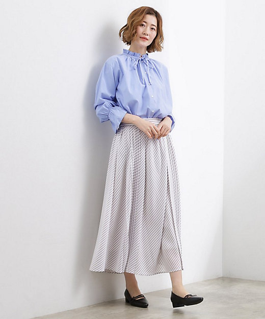 動くたびに表情が生まれる 軽やかストライププリーツスカート