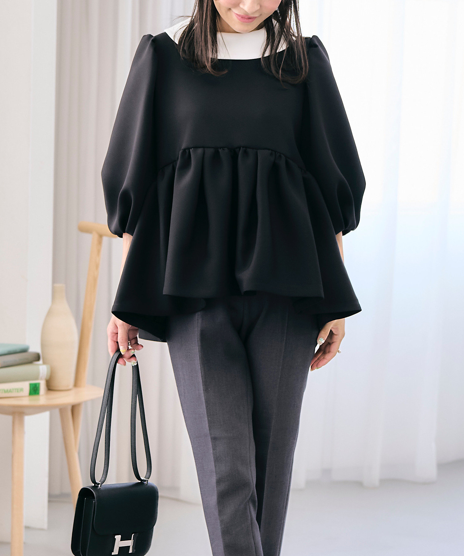 美品 MARONENONFEE マーロンエノンフィーラウンドボタンポンチョ