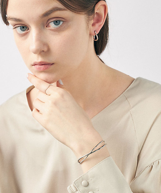 クロス バングル | ete bijoux (Women)/エテ ビジュー | 三越伊勢丹