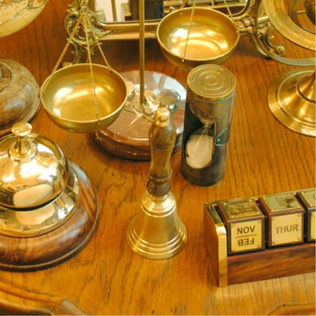 ハンドベル おしゃれ 真鍮製 ベル アンティーク調 木製 呼び鈴 雑貨