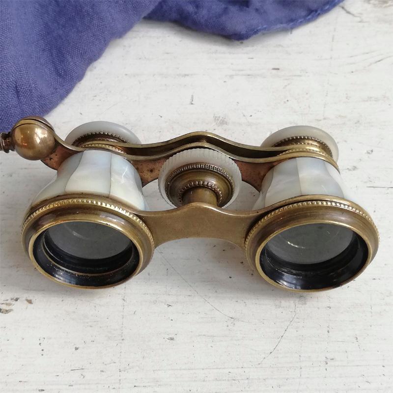 CHEVALIER OPTICIEN マザーオブパール ハンドル付き オペラグラス