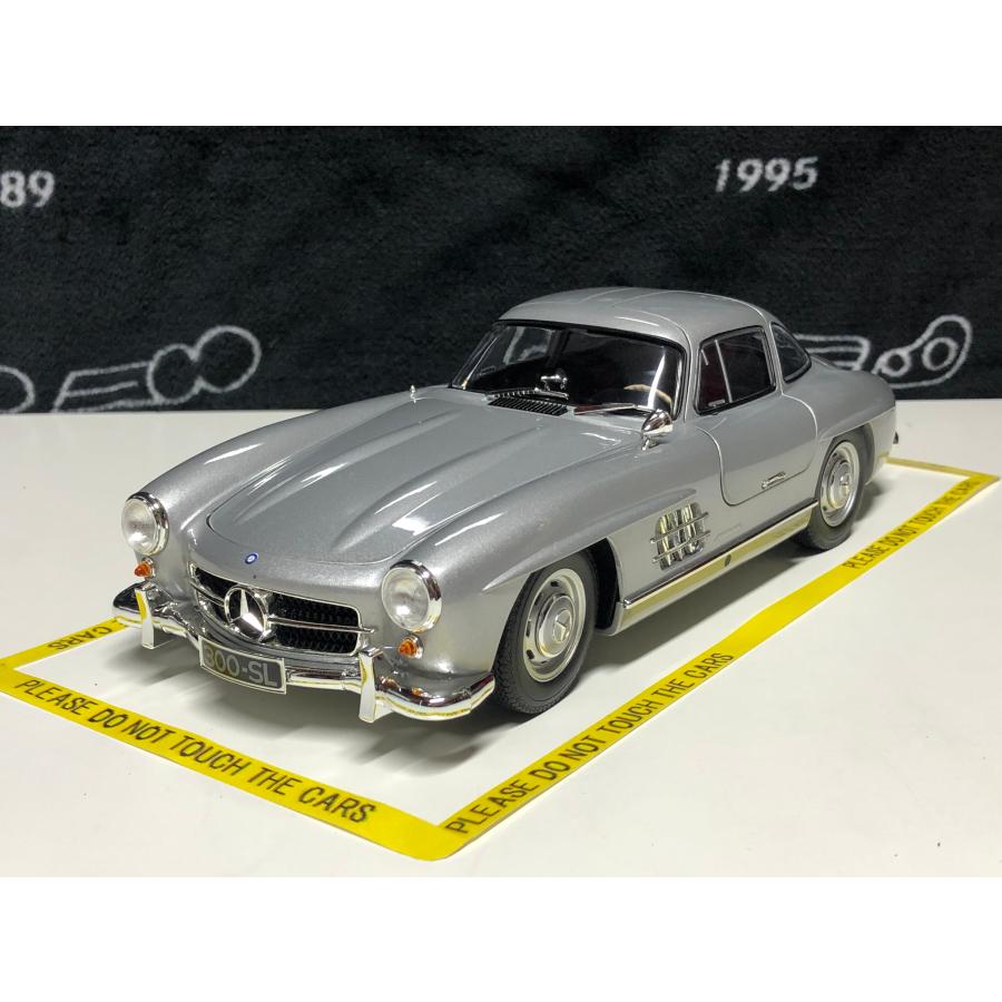 ミニチャンプス minichmaps 1/18 Mercedes Benz 300 SL (W198