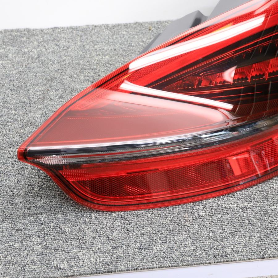 PORSCHE（ポルシェ） [P-13]ポルシェ 981 Cayman ケイマン GT4 右