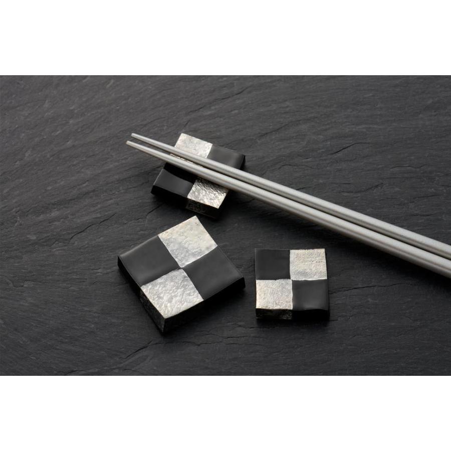 黒銀市松 正角箸置き (大) 4cm プラチナ 有田焼 // 和食器 はしおき
