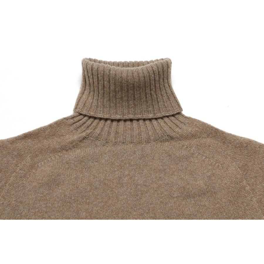 INVERALLAN（インバーアラン） ラムズウール100% タートルネック