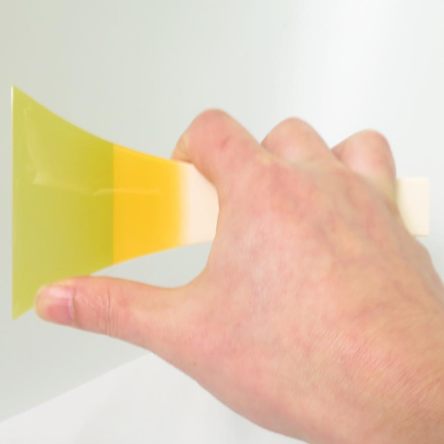 べっ甲部幅普通厚み通常 高山謹製人工べっ甲撥No.7 津軽三味線用バチ