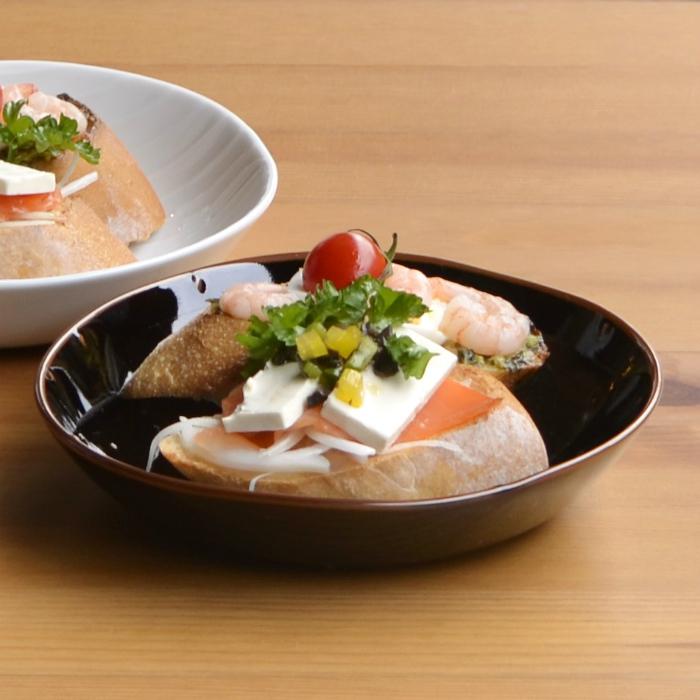 作家もの 白磁 13cm取り皿 二枚セット 波兎 作家もの 白磁 13cm取り皿