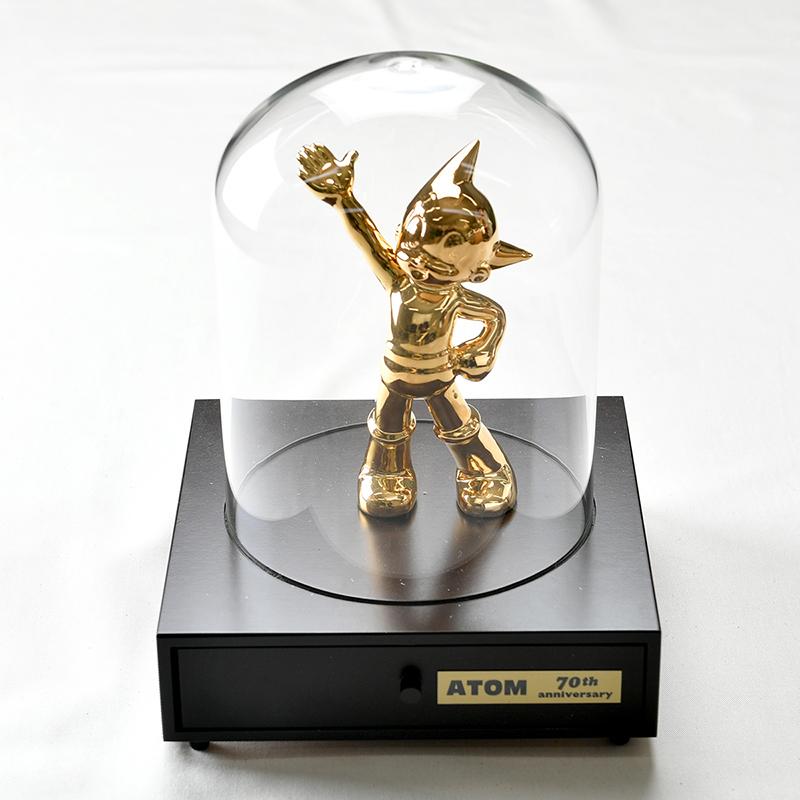 アトムデビュー70周年記念 高級磁器人形 ＜ゴールド塗装 限定 500個