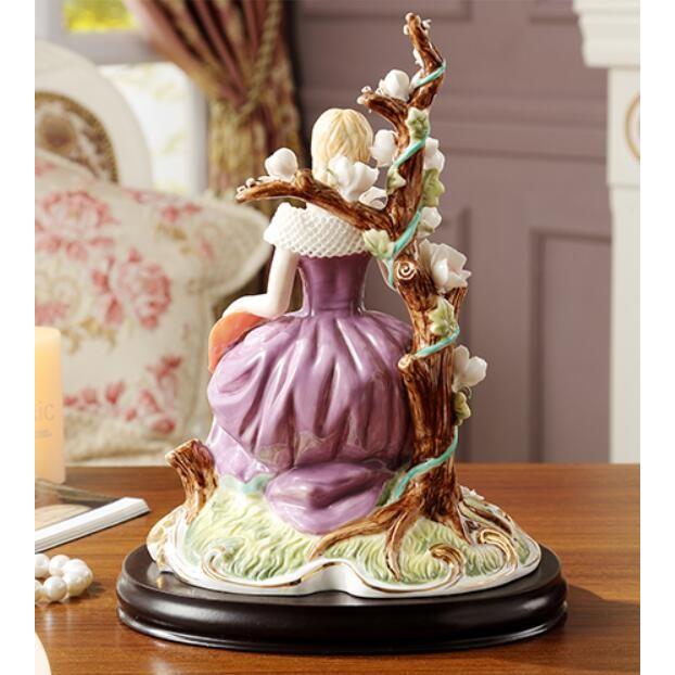 陶器 置物 西洋陶器 北欧磁器 陶器製人形 お姫様 陶器人形 陶器置物