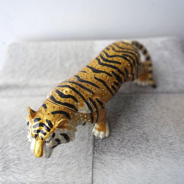 虎の置物 エナメルボックス 置物 干支 お年賀 縁起物 かわいい 縁起の