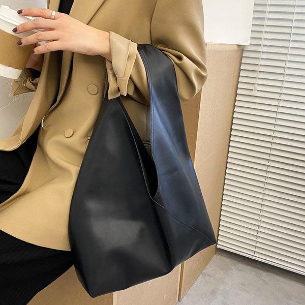 トライアングルバッグ トートバッグ エコバッグ レザー ワンショルダー