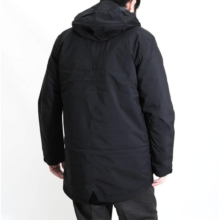 adidas（アディダス） adidas CLIMAPROOF（クライマプルーフ）パーカー