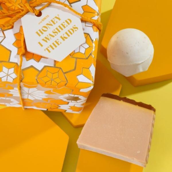 LUSH（ラッシュ） みつばちマーチ ギフト バターボール 石鹸 ソープ