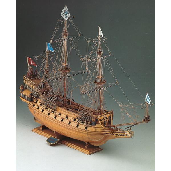 帆船模型キット ラクローン : 木製模型キットのマイクロクラフト