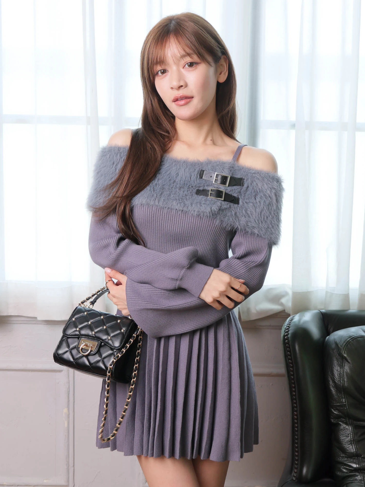 ワンピース Off shoulder fur pleated onepiece ワンピース Off