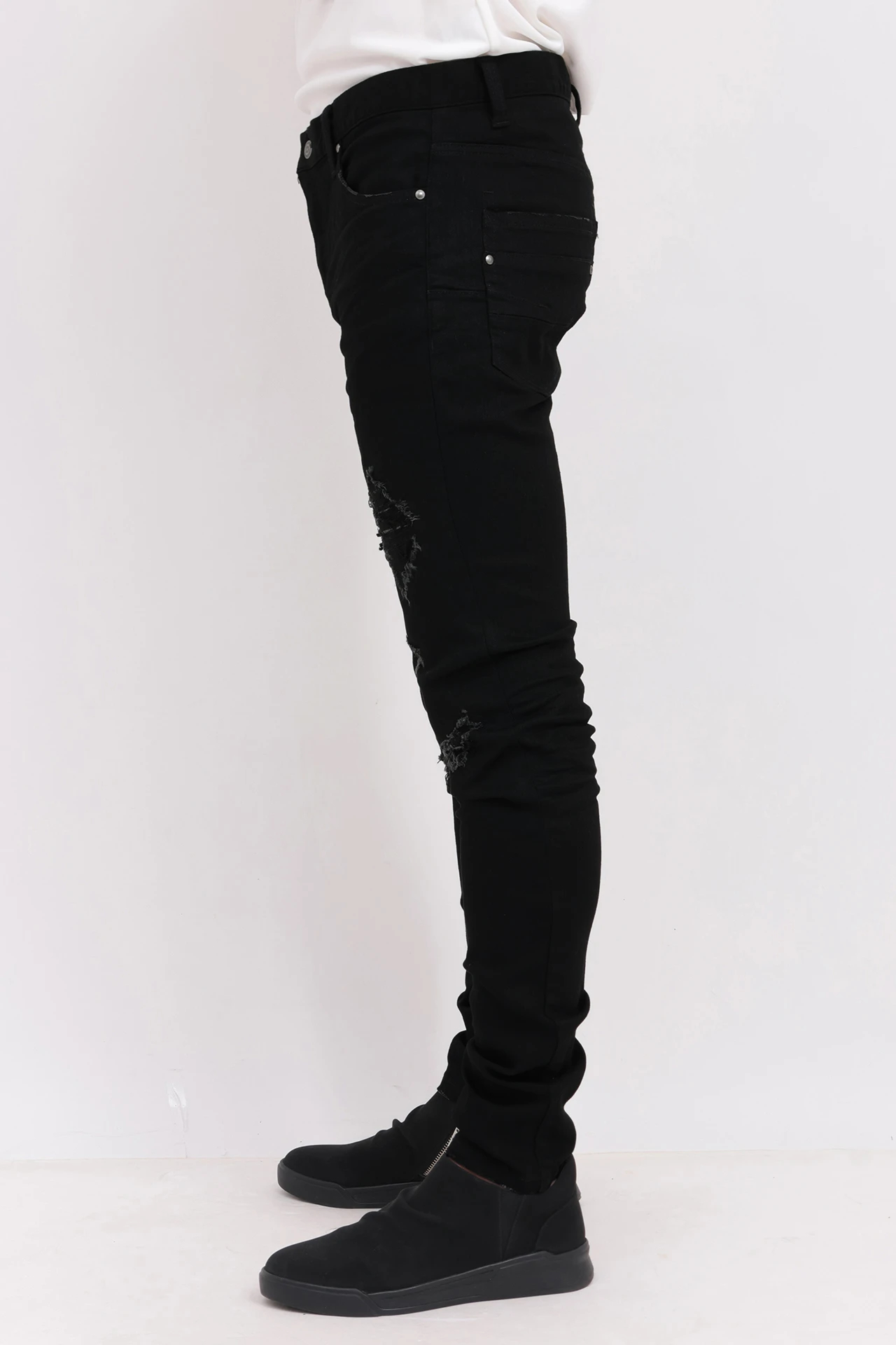 TORNADO MART∴ハードリメイクブラックスキニーデニム / TORNADO MART