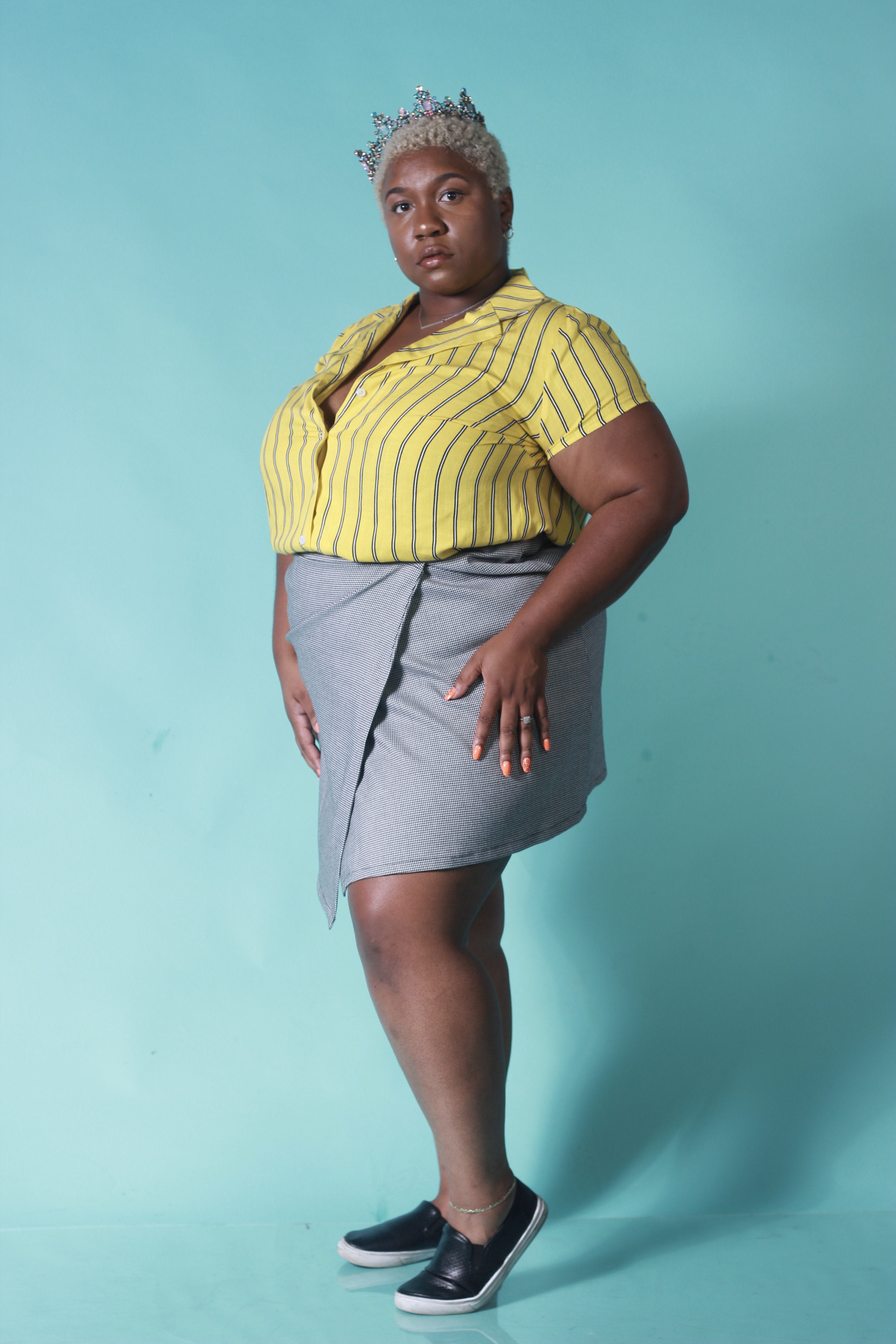 Becky Plus Size Mini Houndstooth Wrap Skirt – Ivy Reina