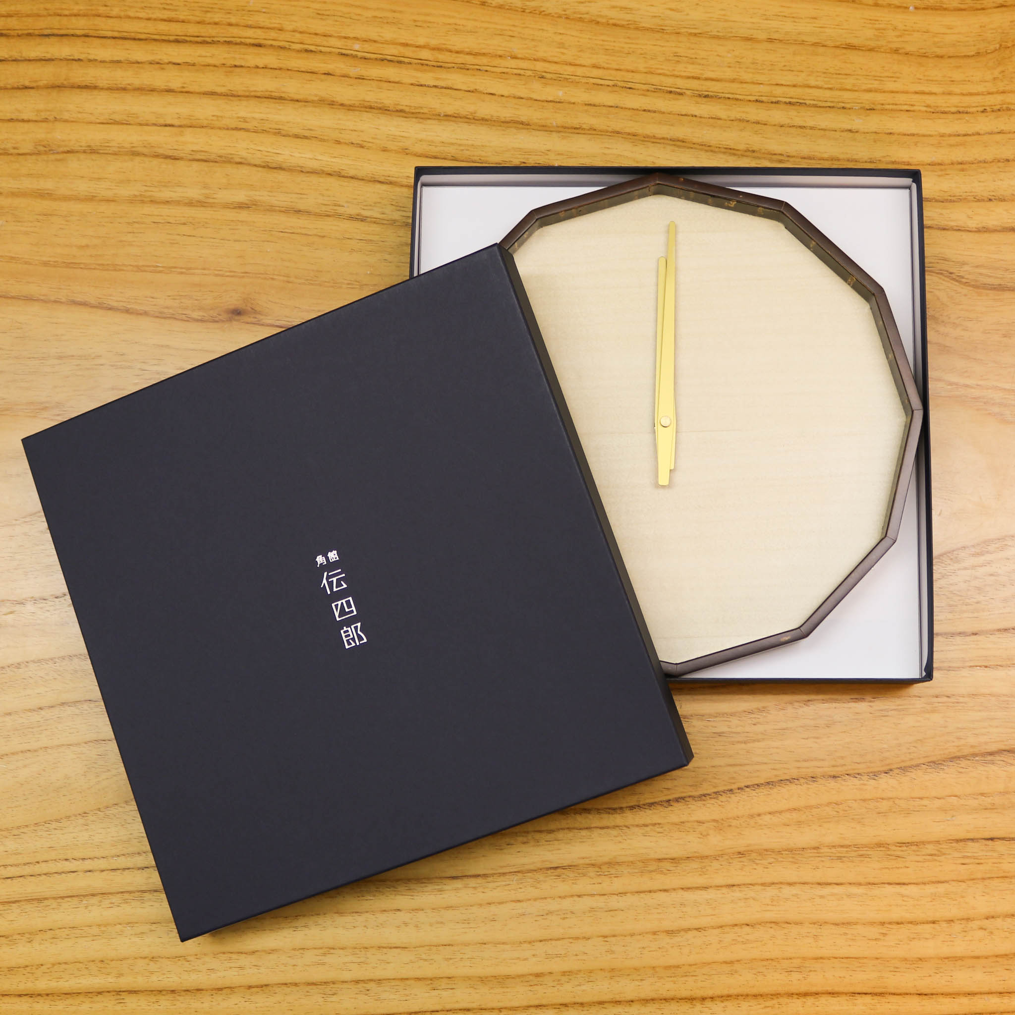 樺細工 壁掛け時計 | 素箱 十二角時計 | かえで | 角館伝四郎