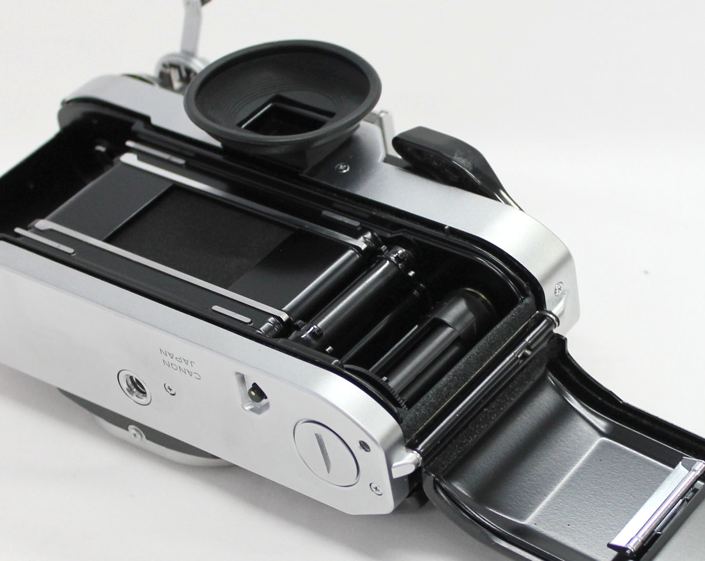 Canon AE-1 Program 35mm SLR Film Camera with New FD NFD 50mm F/1.4