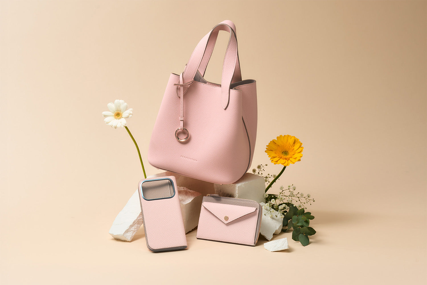 新色】Laura Bag (ラウラ バッグ)