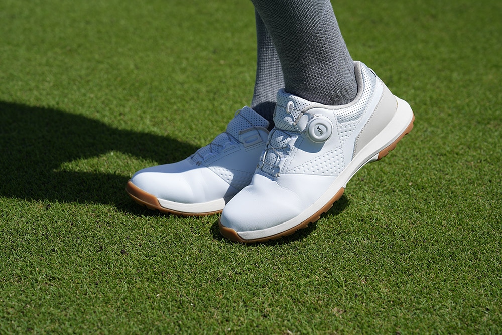 ゼロ・スパイク バイター ライト（レディス）(22.5cm BE(ベージュ