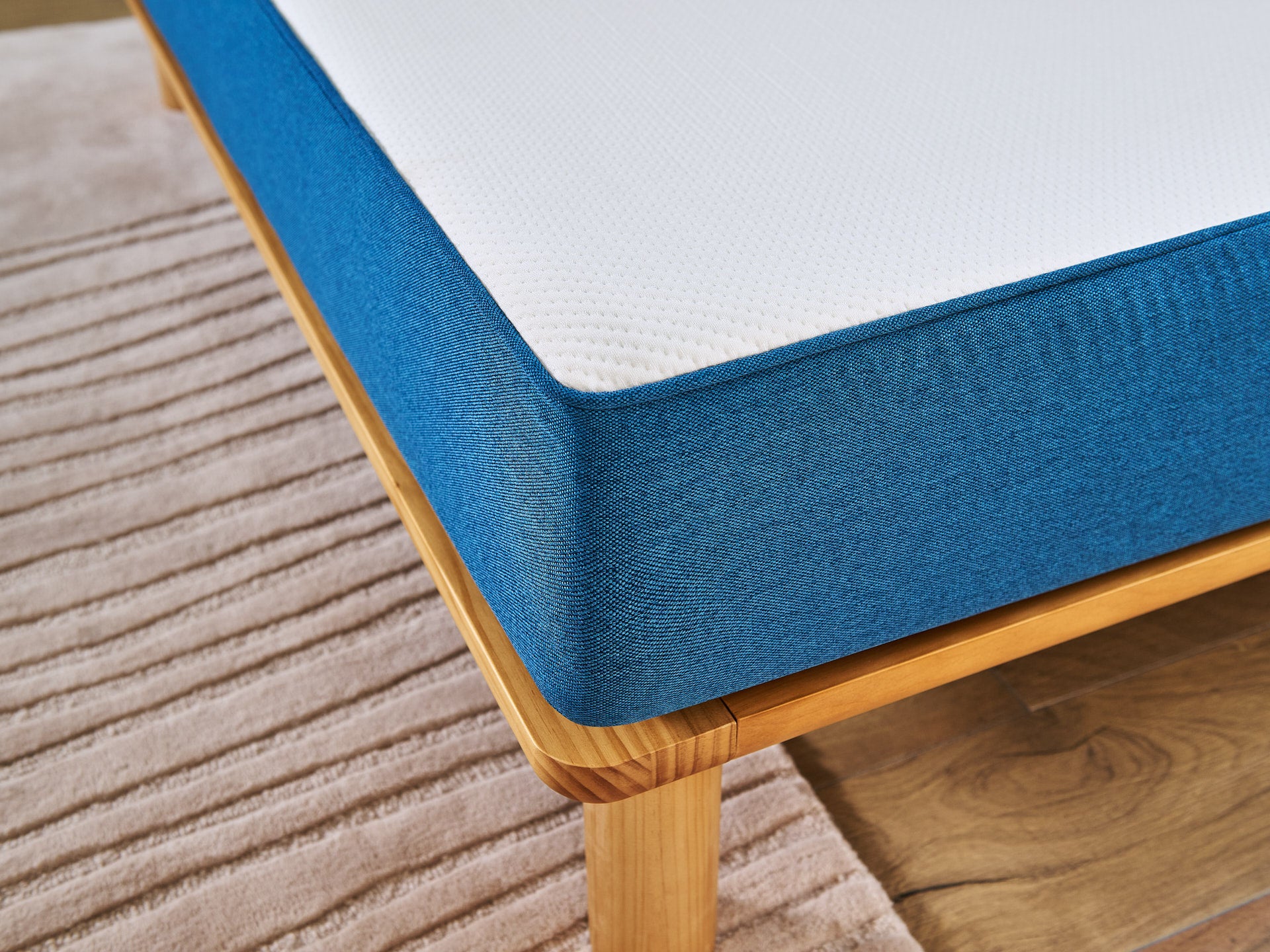 オリジナルコアラマットレス | 高反発x低反発で朝までぐっすり