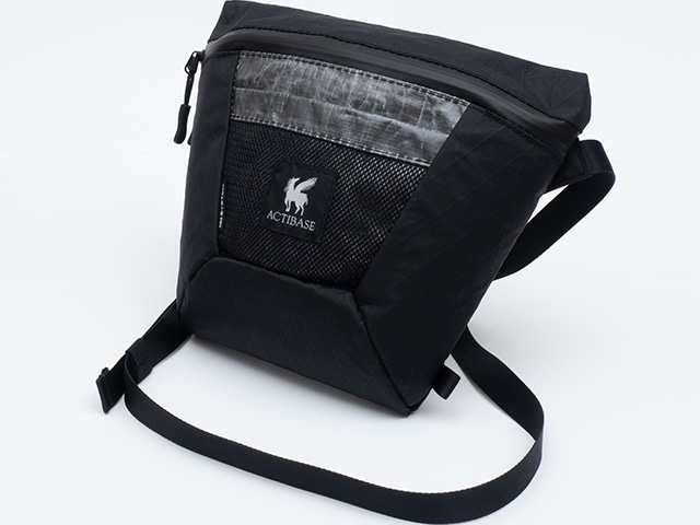 OM SYSTEM×ACTIBASE カメラポーチ| OM SYSTEM公式サイト｜OMデジタル
