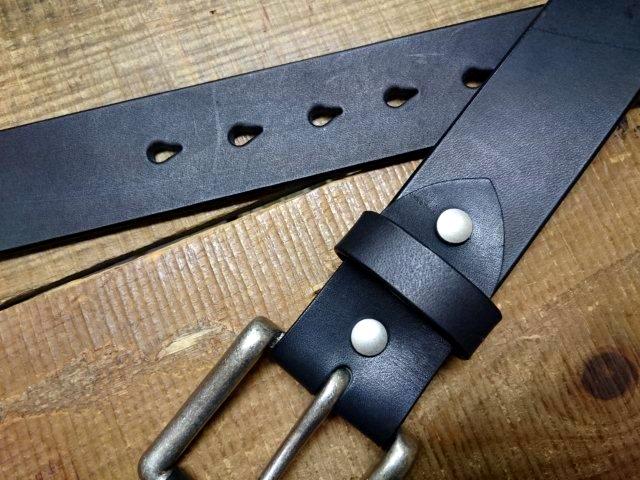 栃木レザーベルト オイル多脂革 【レッド】38mm 革巻きバックル付き