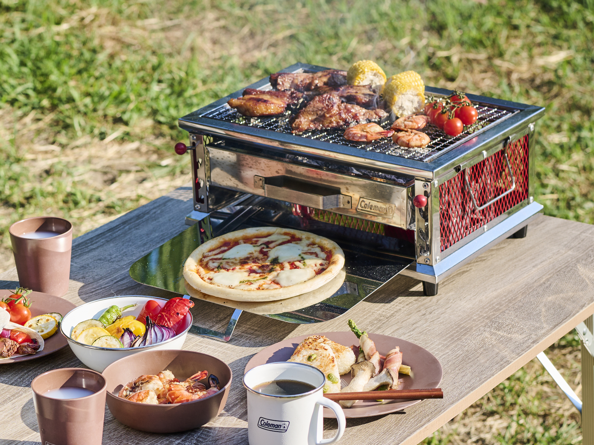 コールマン、2層で料理ができるテーブルトップグリル - 家電 Watch