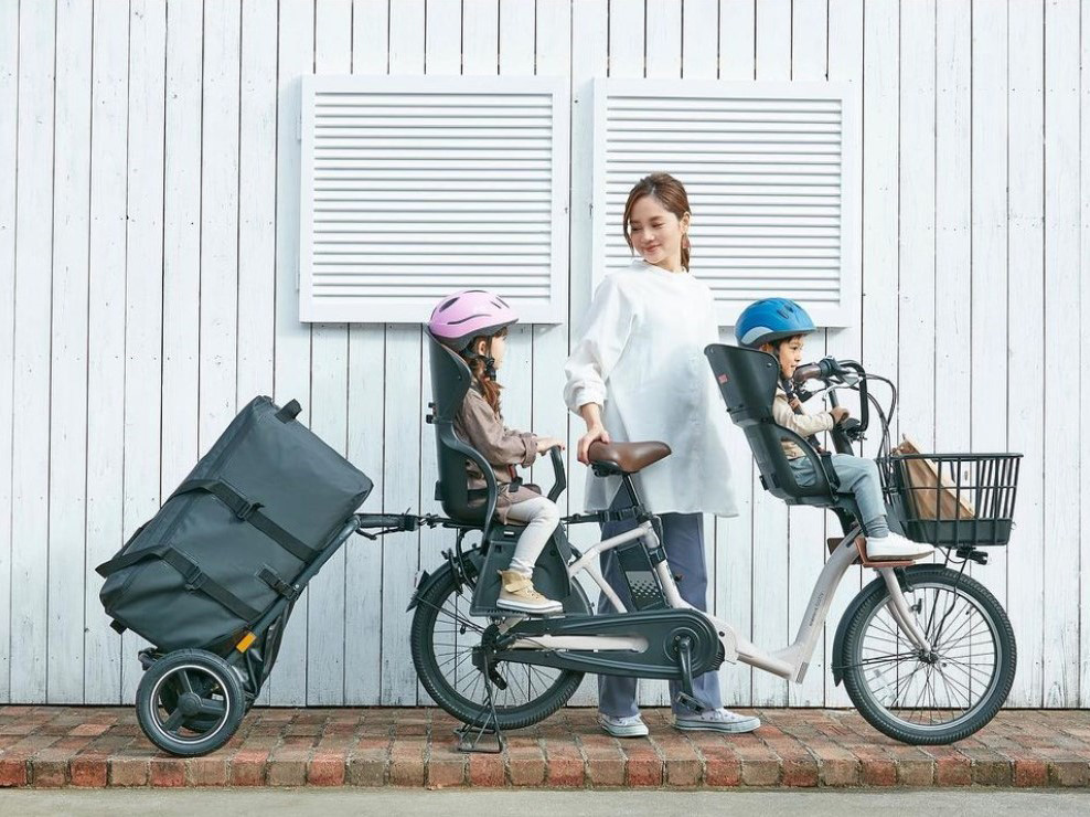 子乗せ自転車でもけん引できるサイクルトレーラー「Camily」 - 家電 Watch