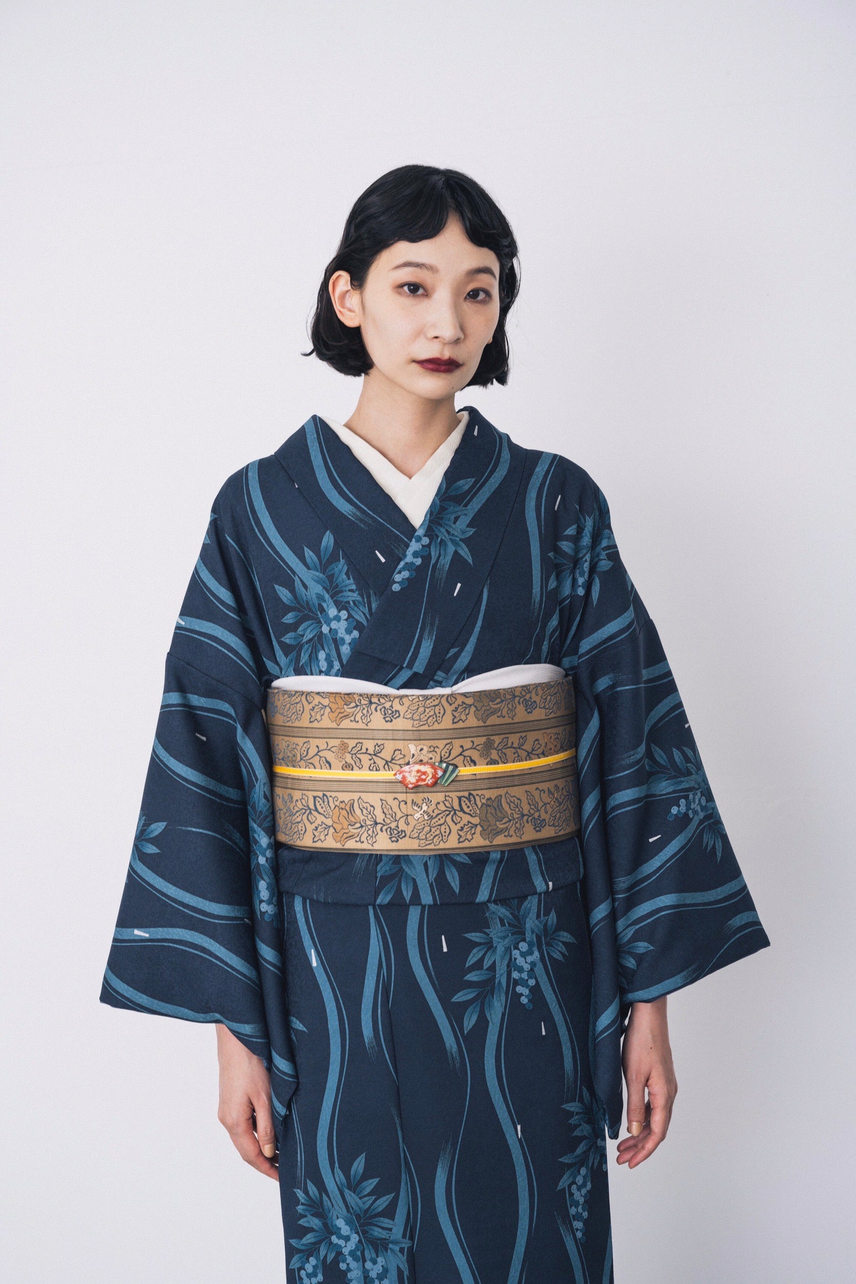 東レシルック 小紋 ～kifkif～「南天立涌」 藍鉄色 【袷・単衣用