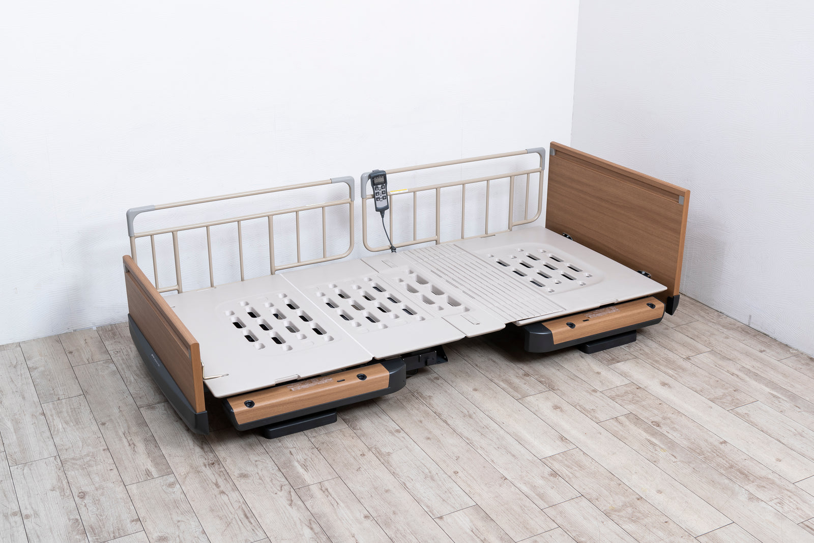 法人限定】（中古）パラマウントベッド 楽匠Z 3モーション – 介護