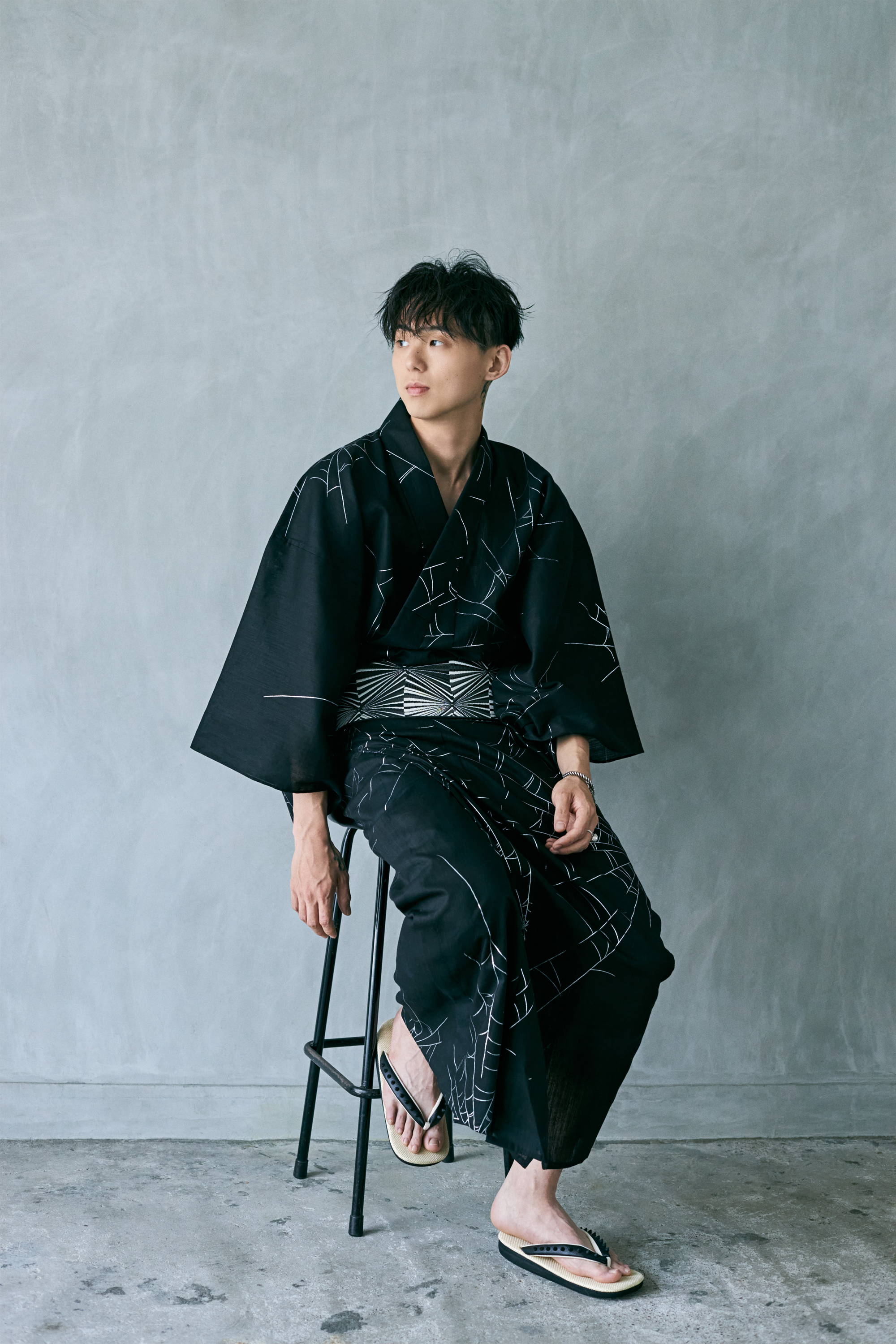 浴衣｜蜘蛛の巣 黒／箔｜誉田屋源兵衛