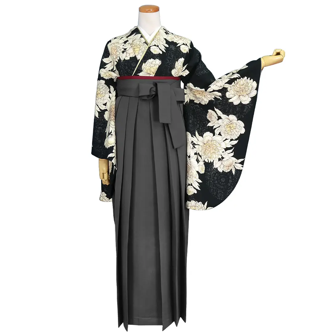 黒地に大輪の白牡丹・墨色袴（無地） （二尺袖）／卒業式 | 宅配着物