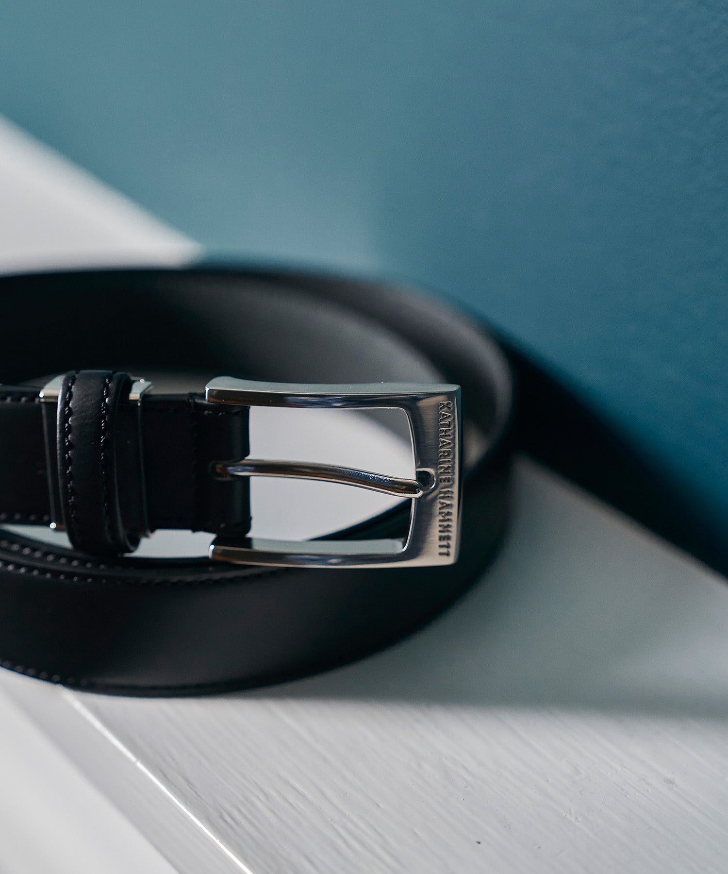 KATHARINE HAMNETT LONDON】日本製 本革ベルト (5070223)