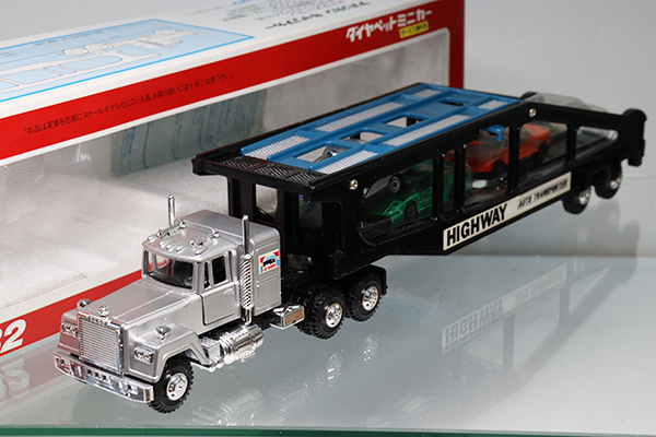 ミニカーショップ ケンボックス ダイヤペット☆T-82☆アメリカン