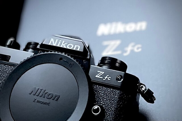 ライトなフィルムカメラ Nikon FEに近いのは、ZfよりZfcかな。｜記憶カメラ