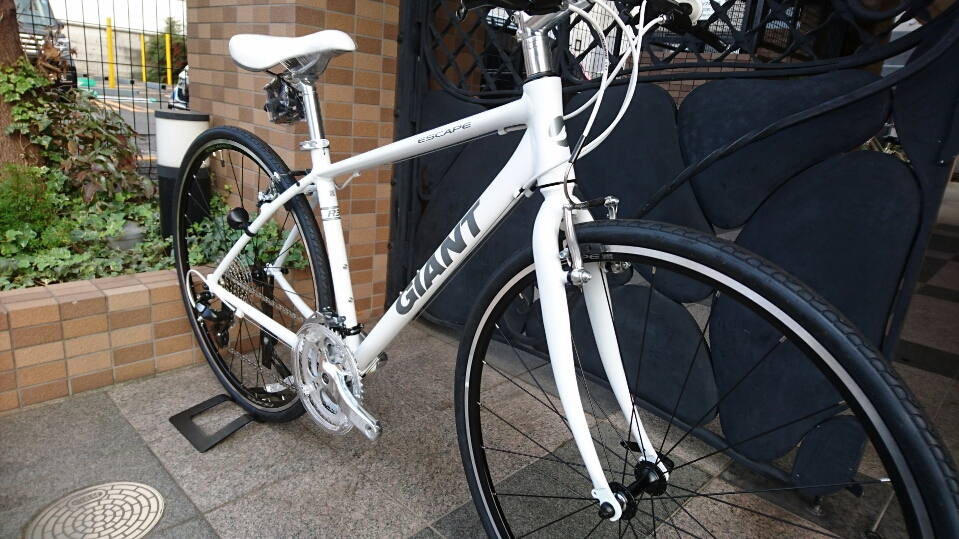 クロスバイクといえばこれ！GIANT ESCAPE R3 | セオサイクル吉祥寺店
