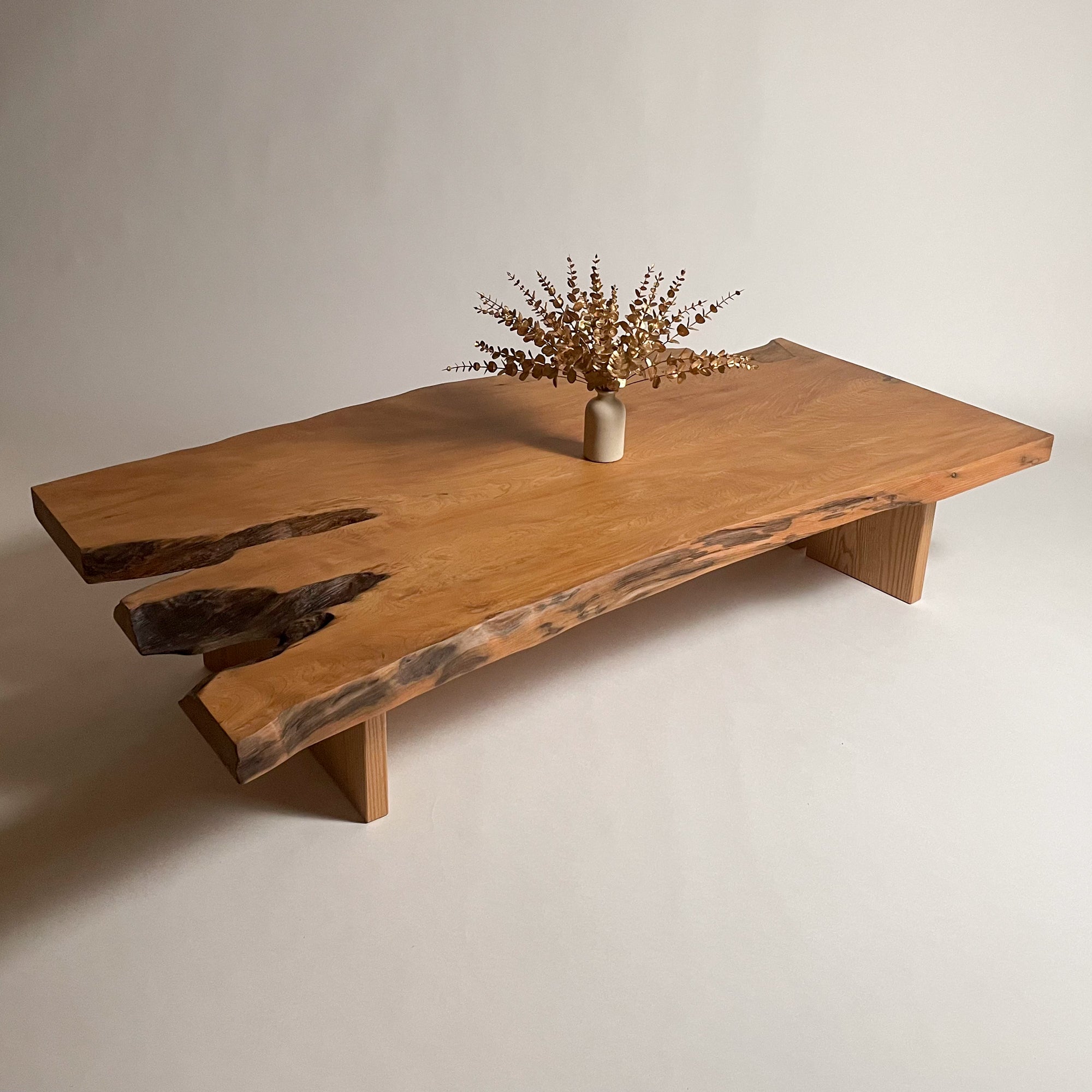 KIDO MEIMOKU 屋久杉一枚板リビングテーブル｜180cm(6人掛け) – 【公式